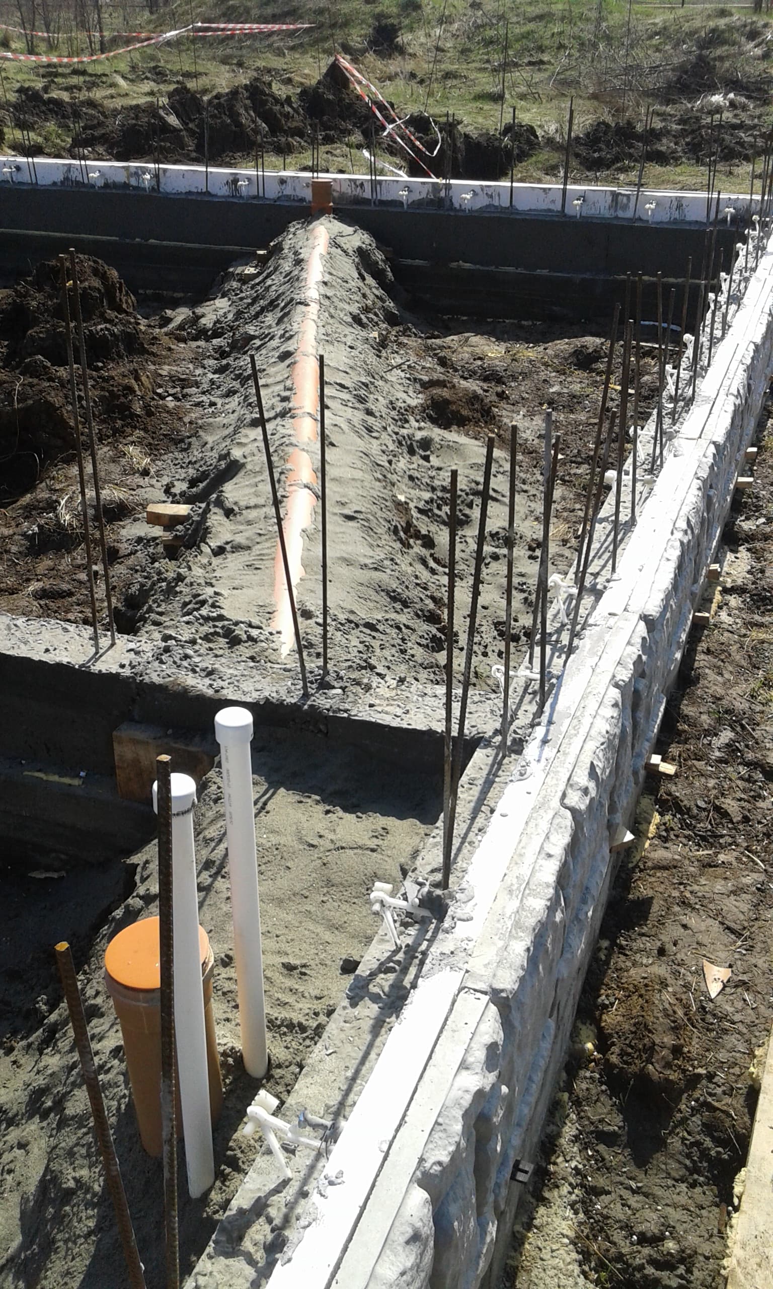 Прокладка коммуникаций.